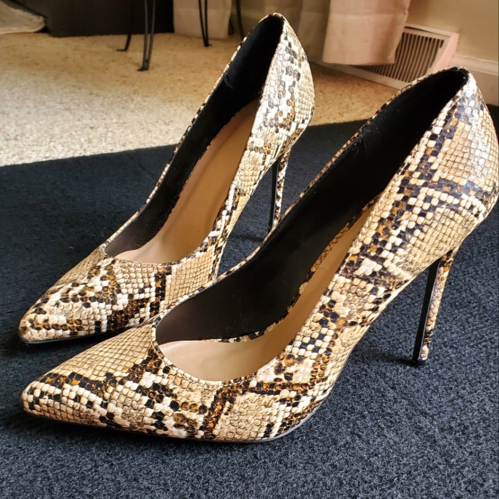 Snakeskin size 8 Stiletto heels.